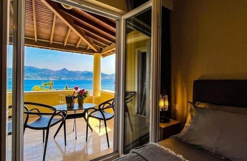 Yalikavak Apartment | 2-1 Apartment on the beach in Yalikavak