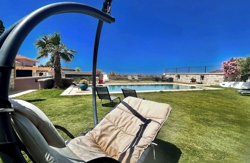 Cesme Villa | Gorgeous Stone Villa in Cesme