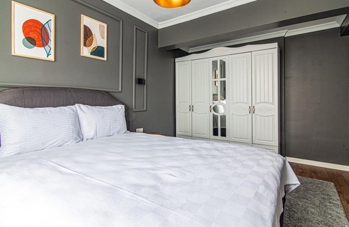 Kartal Apartment | Newly Furnished Urban Flat Near Metro