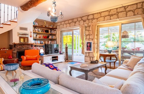 Hacımemis Villa | Luxury Duplex Villa w Pool and Garden in Alacati