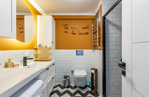 Moda Apartment | Stylish Flat near Popular Attractions in Moda