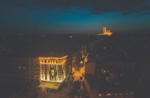 Iskenderpasa Apartment | Your home in İstanbul. Just 60 meters away from Historia Shopping Mall.