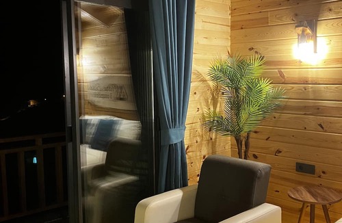 Rize Ski Chalet | Putra Suit Bungalov