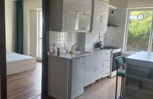 Pendik Apartment | DLK Deluxe LUX 7 Minute Airport Central 70q 1+1