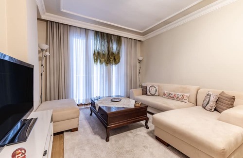 Esentepe Apartment | Cozy Retreat 2 min to Kanyon Mall