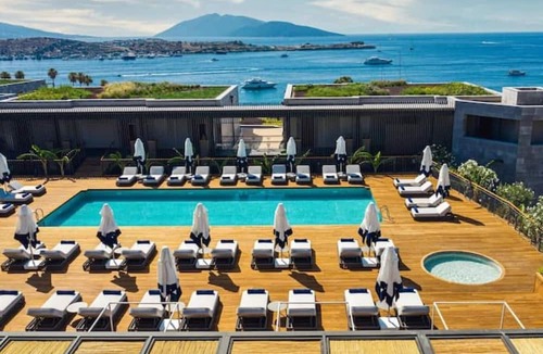 Gumbet Villa | 5 Star Seafront Resort Flat with Private Beach