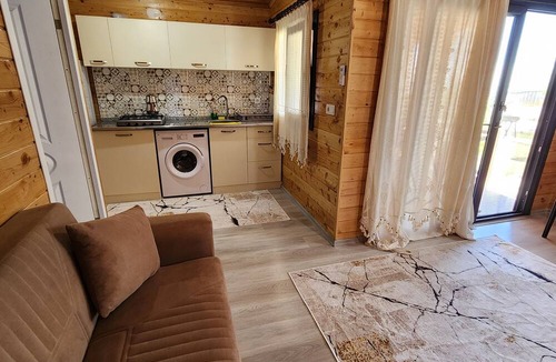 Demre House | Quiet, peaceful tree house by the sea. Apartment, bungalow