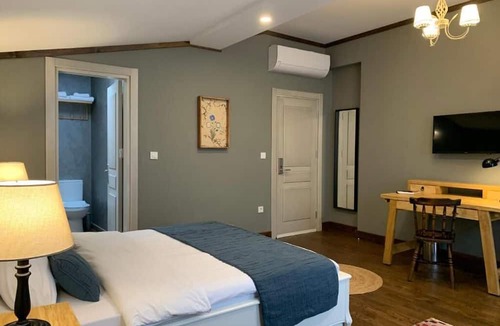 Moda Bed & Breakfast | Loka Suites