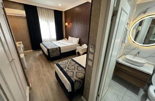 Emin Sinan Hotel | B Coner Hotel Bistro