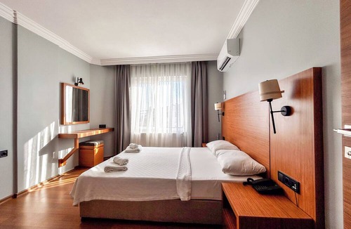 Ayvalik Hotel | A.EMRELİ OTEL