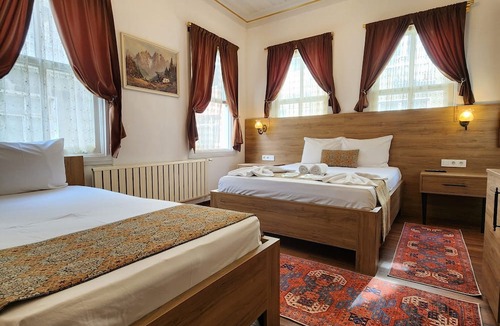 Rasimpasa Hotel | Kadıköy White House