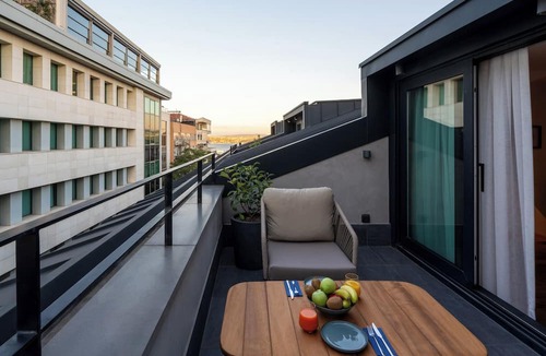 Kabatas Apartment | Ando Living Taksim House