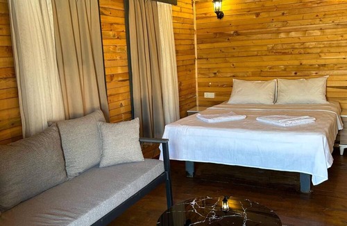 Hisaronu House | Pine Village Bungalows Ölüdeniz