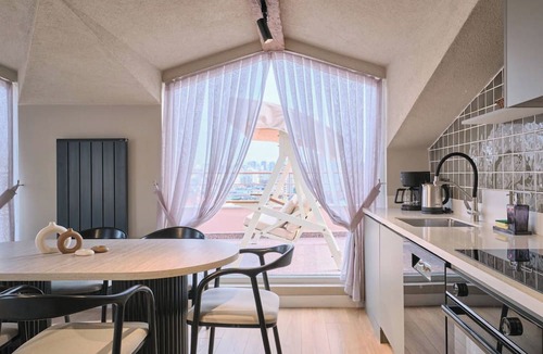 Moda Apartment | Carlsen, GOAT, Unique, Full City View Terrace