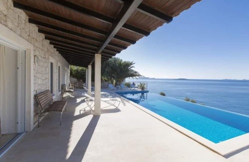 Kas Villa | Beachfront Holiday Villa