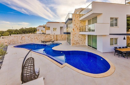 Kalkan Villa | 10 minutes walk to the center, nice pool, quiet location