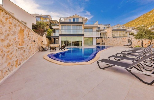 Kalkan Villa | 10 minutes walk to the center, nice pool, quiet location