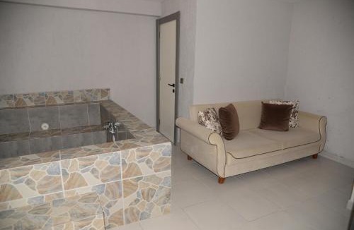 Kemer Mahallesi Apartment | Green Side Leon Hotel