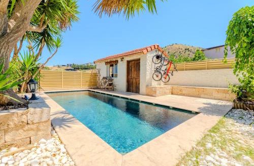 Guzelbahce Villa | The Magic of the Stone House, a Peaceful Escape