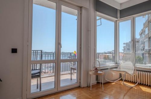 Kabatas Apartment | Bosphorus View - 5 Bedrooms - 2 Bathrooms - Elevator - Central Location