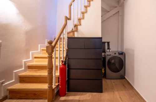 Kabatas House | Luxury Townhouse Heart of Galata 5BR 3BA! #425