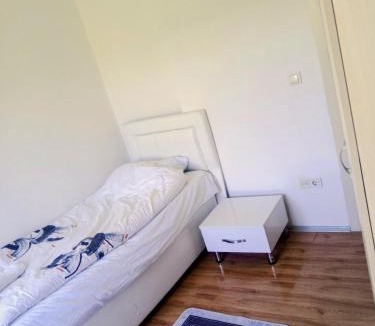 Arnavutkoy Bed & Breakfast | Ahmet teacher's villa, 6 minutes from the airport