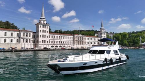 Besiktas Boat Rental | Barans