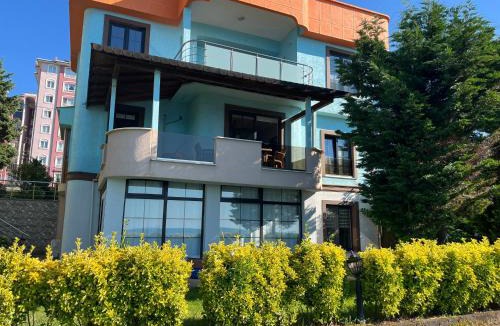 Yesilyali Apartment | Seyran Seaside Apartments - 1-garden floor