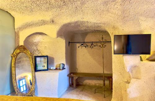 Uchisar Hotel | Gülperi Cave Otel