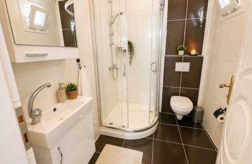 Kadnlar Denizi Mahallesi Villa | Villa Incir