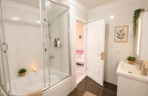 Kadnlar Denizi Mahallesi Villa | Villa Incir