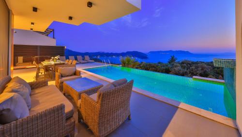 Kas Apartment | Villa Infinity Sky - Private Pool - Panoramic Sea View