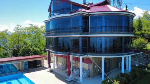 Trabzon Villa | Trabzon manzaralı havuzlu villa