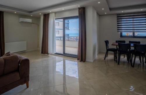 Yomra Apartment | Maviya Park