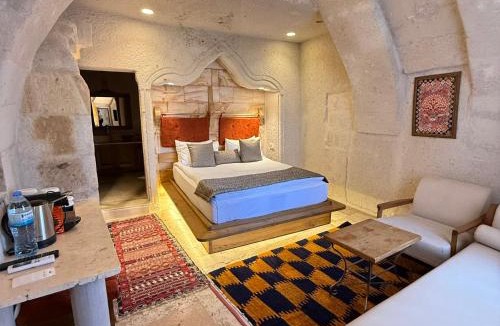 Goreme Hotel | Local Cave House