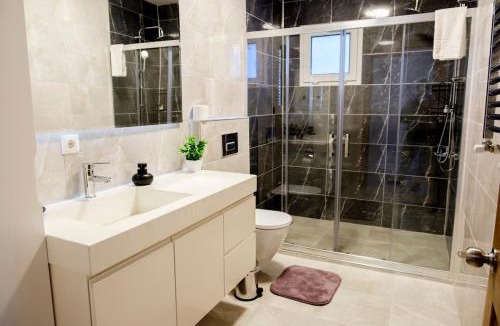 Ilmiye Villa | Terrazzo Sapanca - Isıtmalı Havuzlu Villa Sole