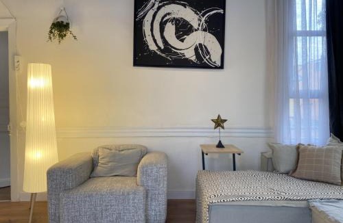 Istanbul City Center Villa | Charming Historic Balat House 2 Floors 5 BR