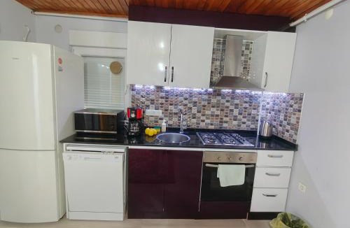 Altnkum Mahallesi Apartment | Kuk apartment