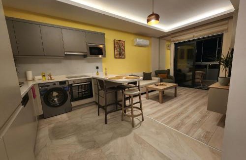 Mahmutlar Apartment | TOROS BULVAR Cozy fancy Sea view next to the Mall and near to the Beach, in the mid of Alanya Mahmutlar!