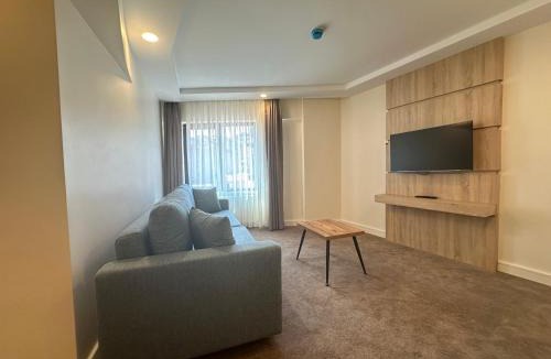 Tophane Hotel | Roys Hotel & Suites