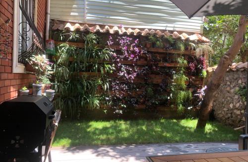 Kaleici Villa | KALEİÇİ MÜSTAKİL BAHÇELİ MÜTHİŞ ev