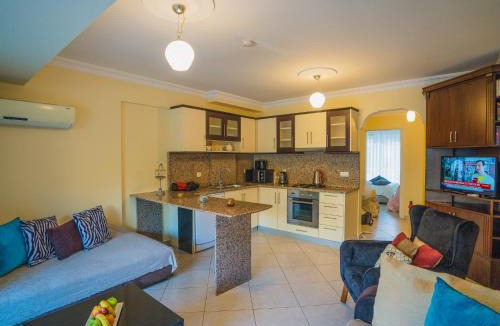 Fethiye City Center Apartment | Sunset Beach Club Aqualettings Mermaid 33