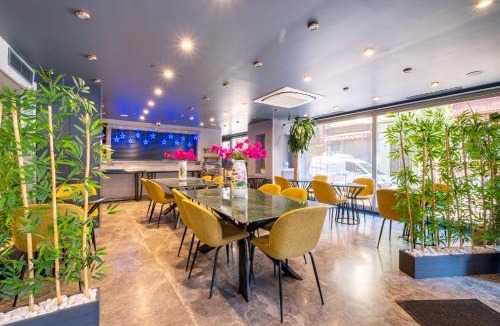 Cumhuriyet Hotel | La Wisteria Boutique Hotel Istanbul