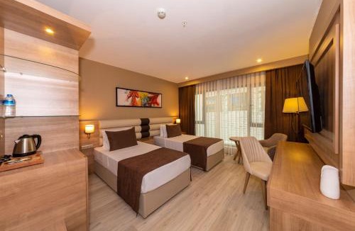Cumhuriyet Hotel | 38 Hotel