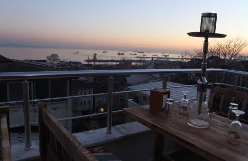 Emin Sinan Apartment | Reggae