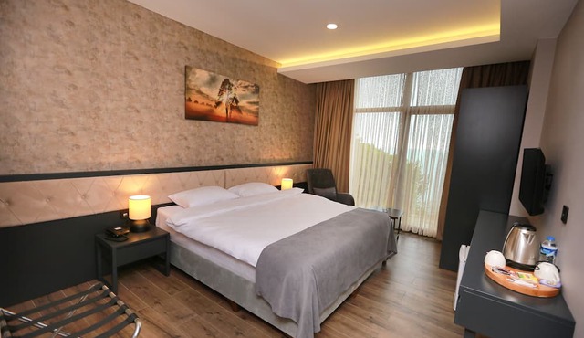 Pentahor Hotel in Piraziz