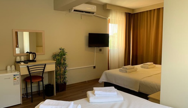 Akcay Zeytin Otel in Edremit