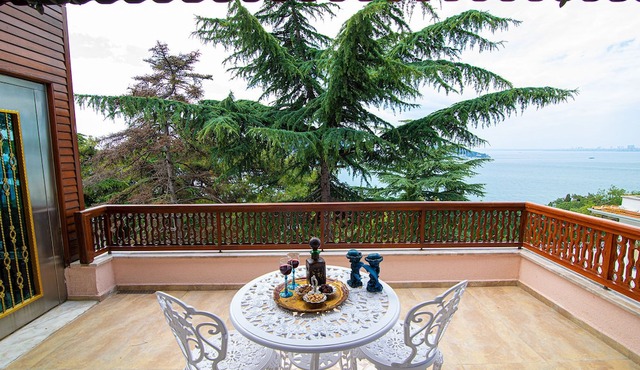 Dream Mansion in Adalar