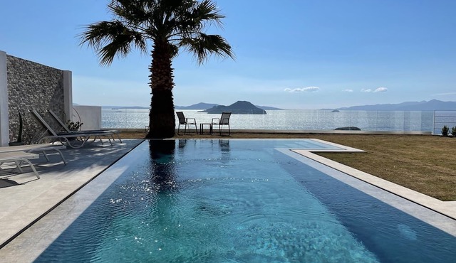 Modern Bodrum Villa Amazing view pool and Garden