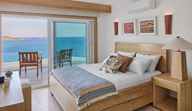 Mediterranean oceanfront Turkish villa. Private pool & private beach access.